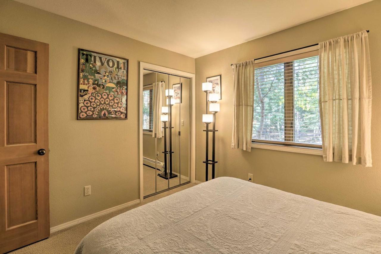 Corner-Unit Condo With Grill Walk To Lake Tahoe! Incline Village Exterior foto